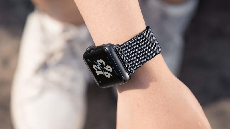 Bandas Tirnga Milanesa Loop para el Apple Watch | $7 | AmazonFoto: Amazon